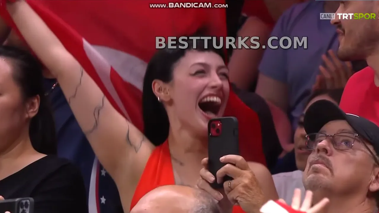 Nazlican ifşa videoları part 1